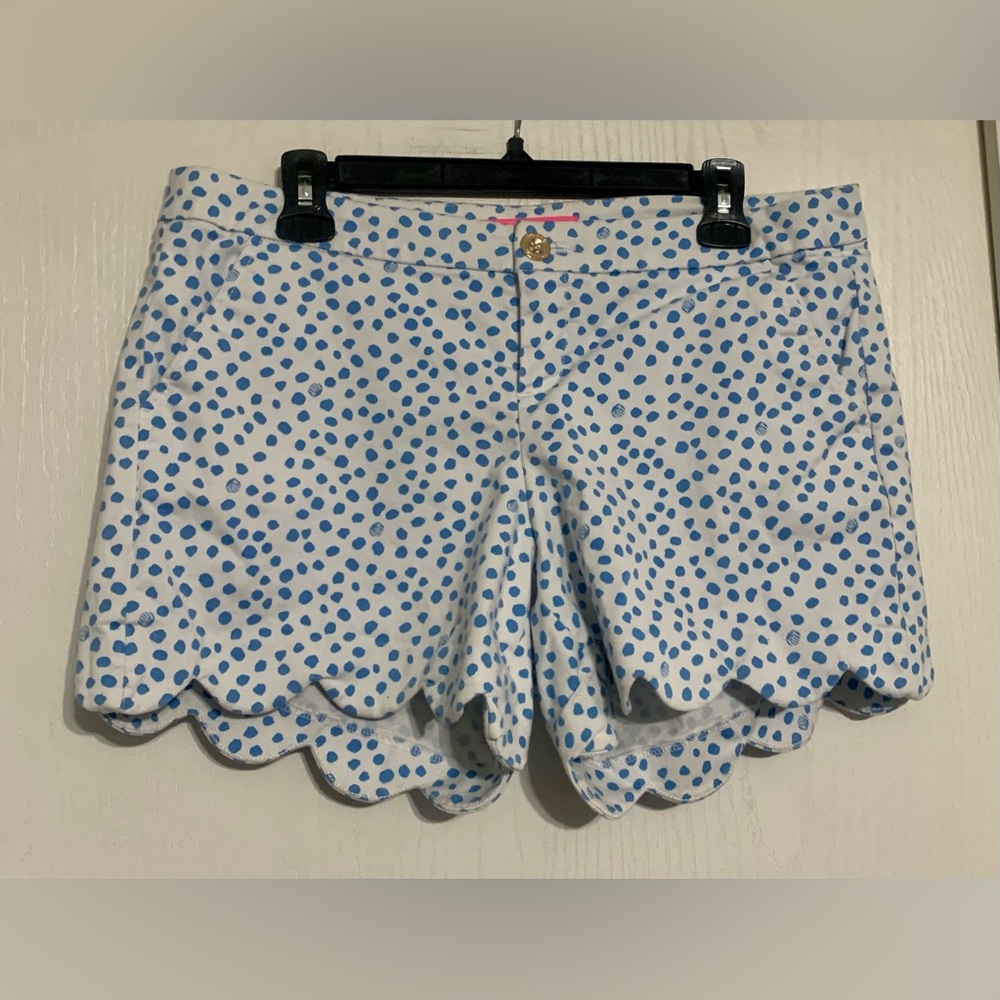 Lilly Pulitzer Buttercup Scalloped Hem Stretch Shorts Zanzibar Blue Inverse - Picture 2 of 5